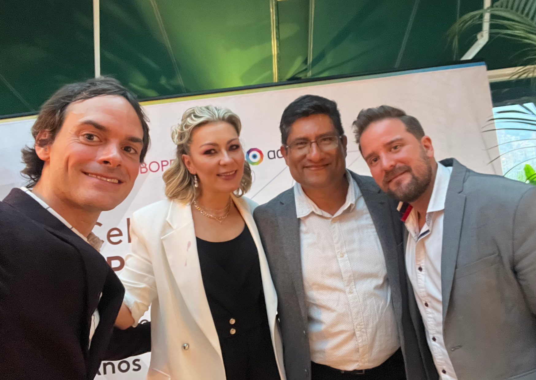Fotografías del evento en Vista Corona Bogotá, Colombia